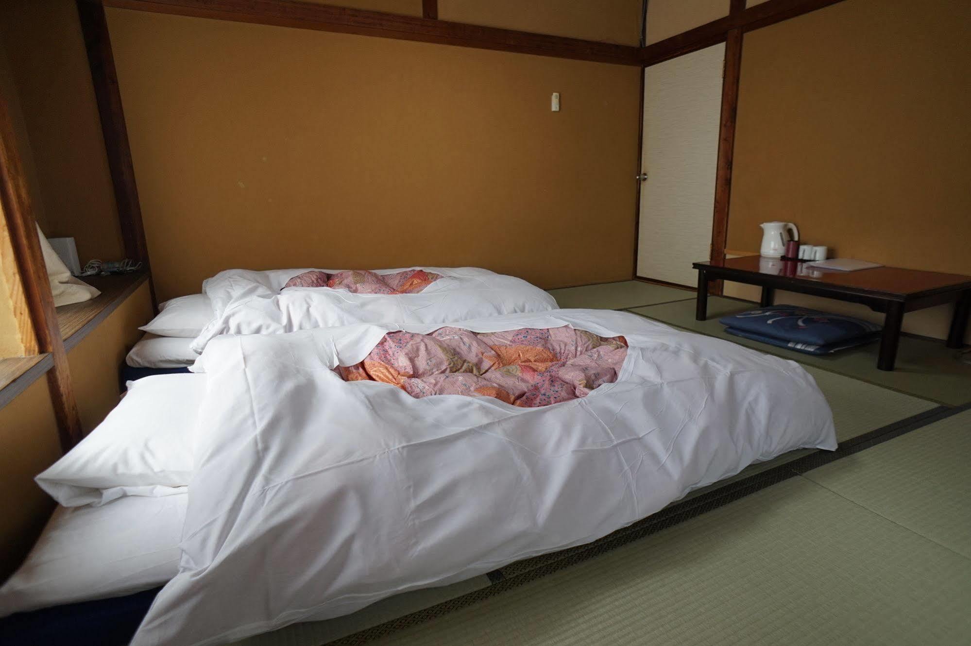 Japanskt värdshus (ryokan) Katsutaro